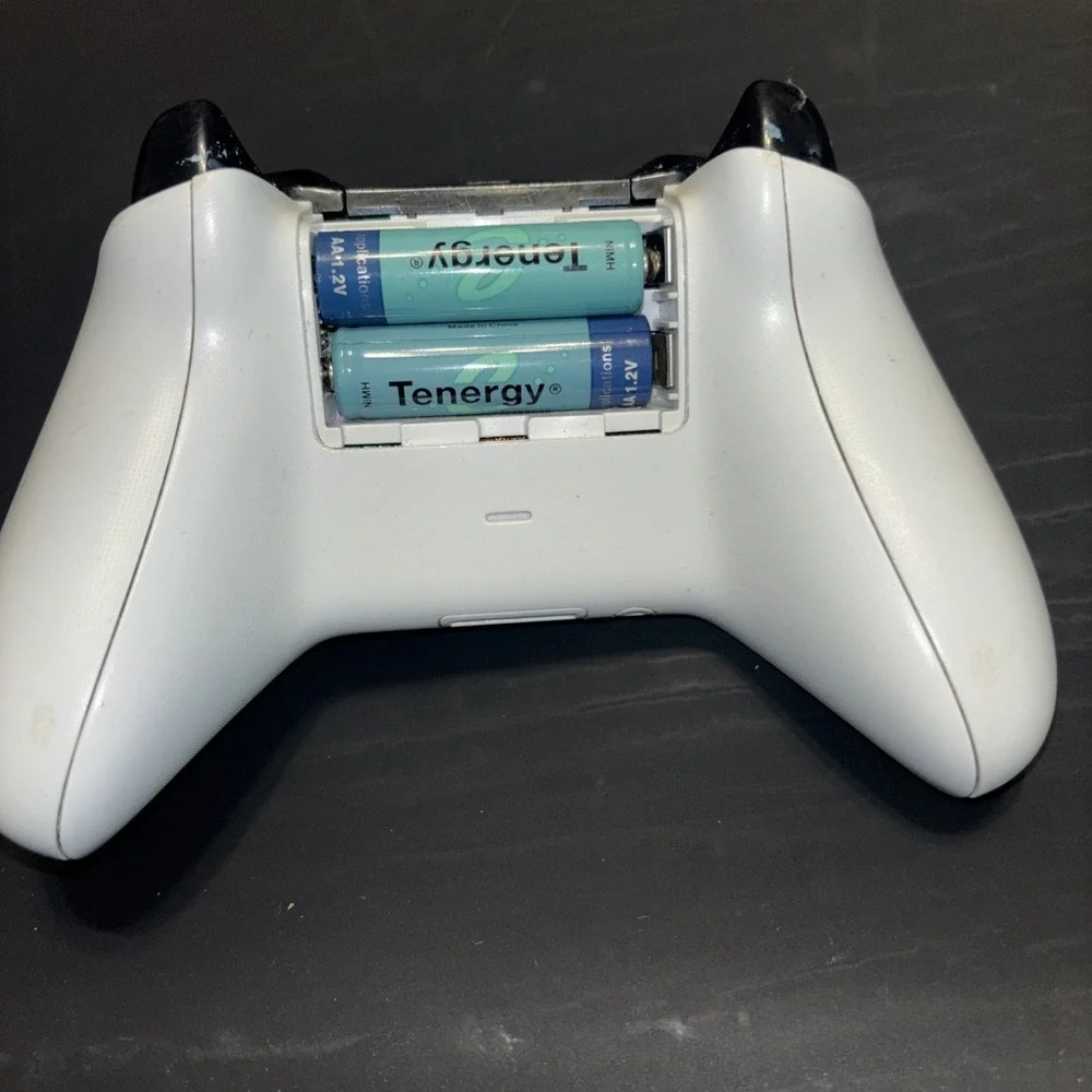 Microsoft Xbox One Wireless Controller White Model 1708 Bluetooth Tested OEM